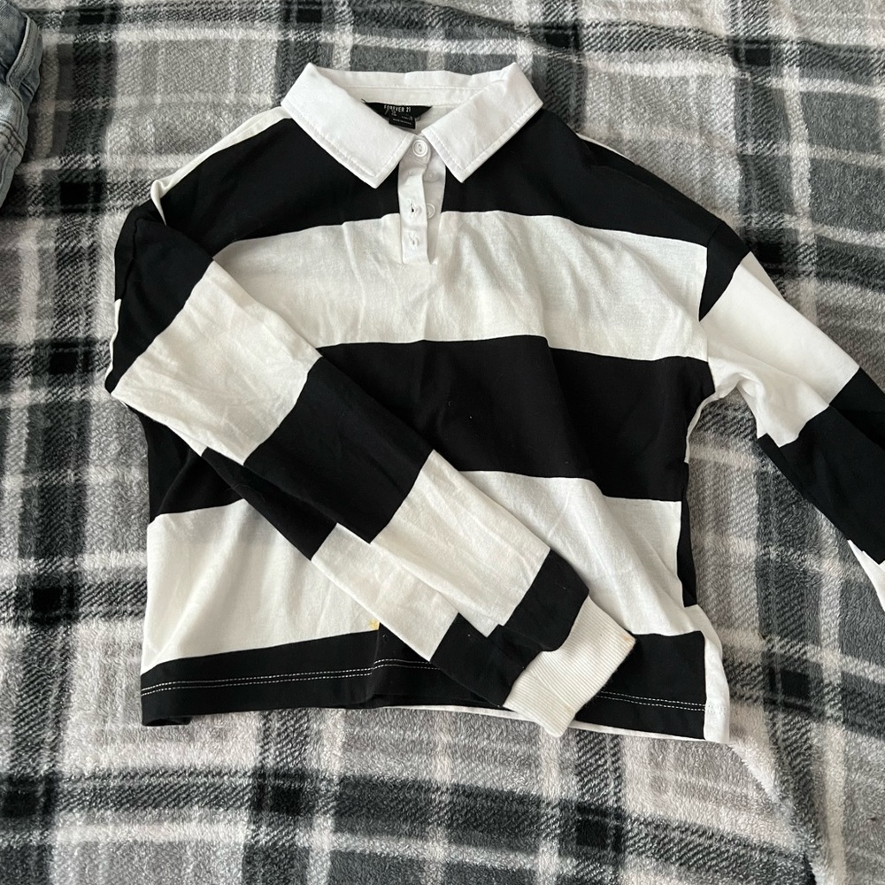 Kids 9/10 Collared Button Down Shirt